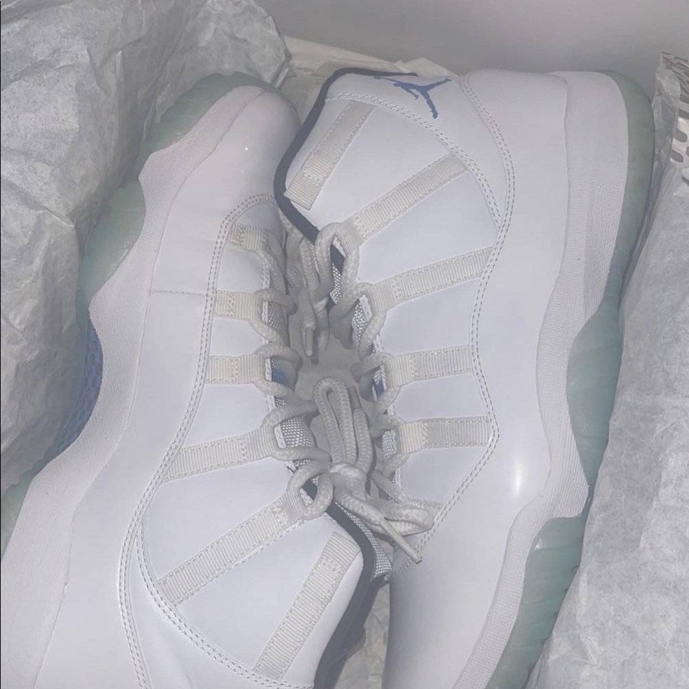 Legend blues size 11